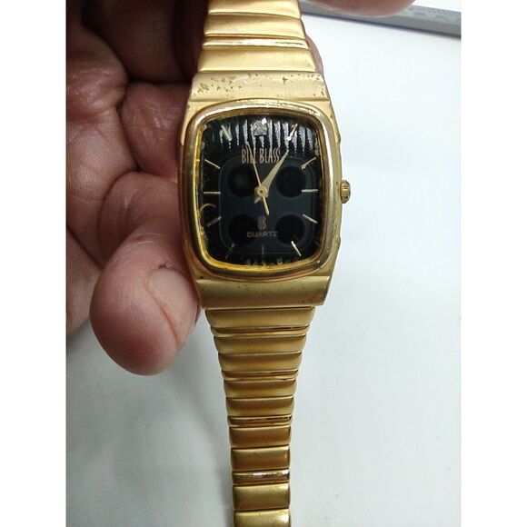 Bill Blass Ladies Vintage Black Face Watch - Picture 15 of 15